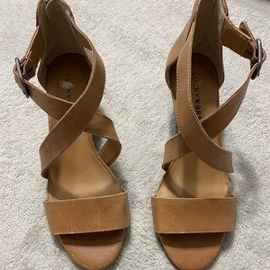 Lucky Brand  small wedge.